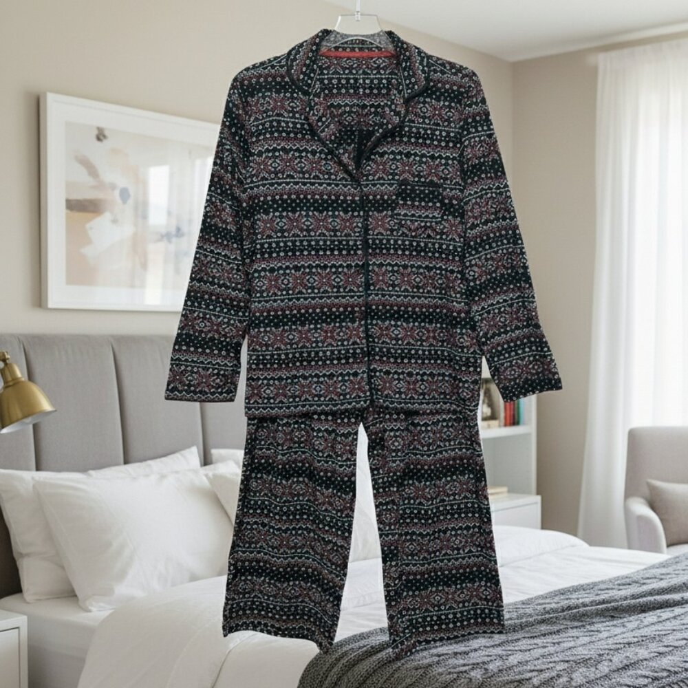 RENE ROFE* COLOR: BLACK, RED & WHITE* PAJAMA SET* SOFT & LUXURIOUS* SIZE: XL